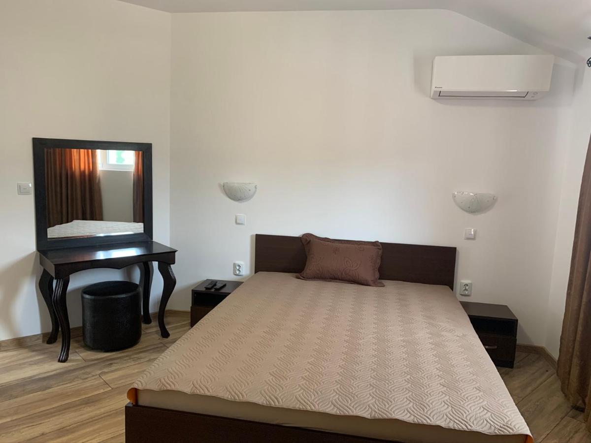 Marina Bay Apart Saint Vlas Sveti Vlas Exterior photo
